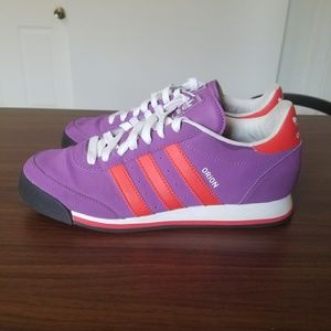 Adidas Sneakers Size 6.5